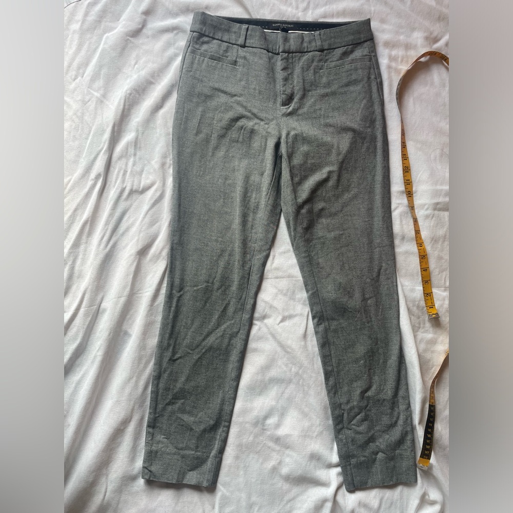 Banana Republic Sloan Women's Classic Gray Chinos